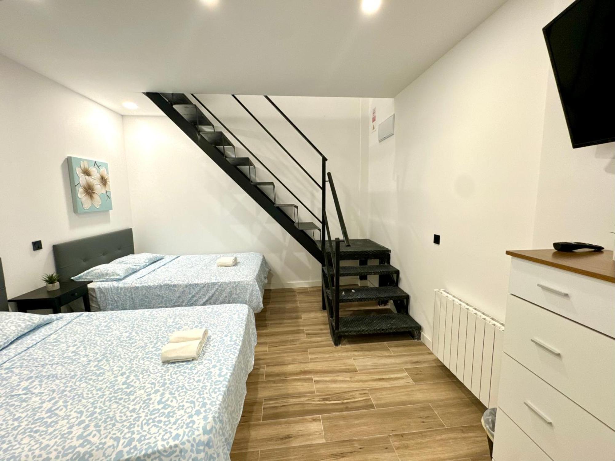 Apartamentos Castillejos Madrid Exterior photo